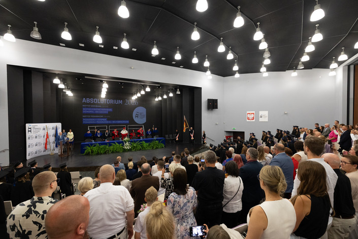 Absolutoria 2026 - kolejny rocznik absolwentów ANS Leszno odebrał dyplomy